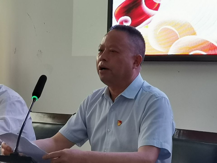 “学党史 葆初心 忆先烈 明使命” 湖北省工业建筑学校与襄阳移动襄城分公司党支部联合主题党日活动(图1)
