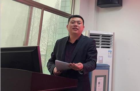 湖北省工业建筑学校隆重召开第八届三次职代会(图2)