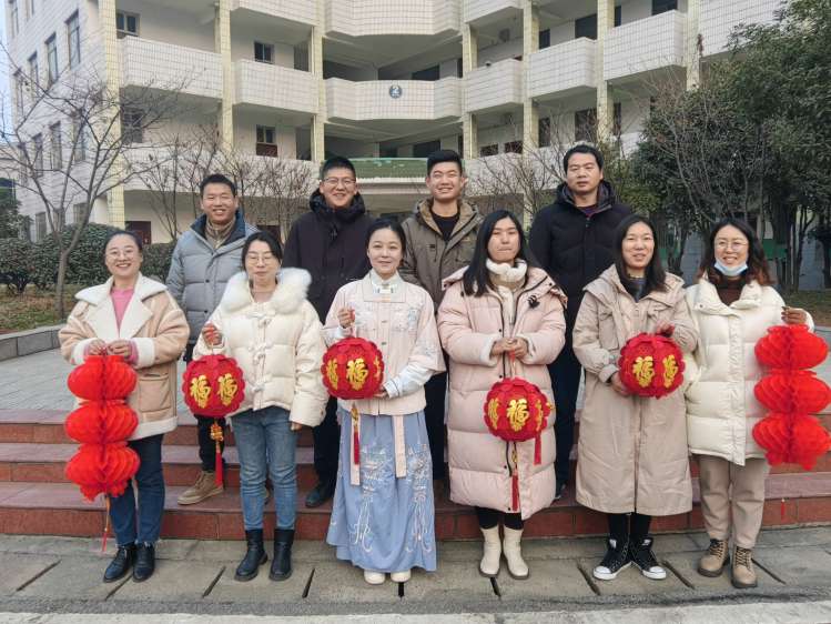 卯兔踏春闹元宵，齐心奋进展新貌(图8)