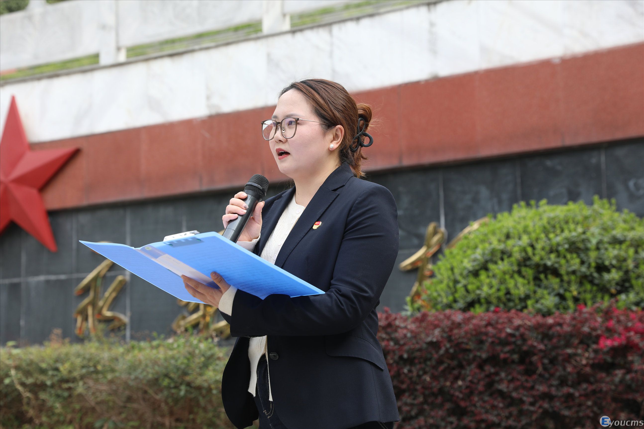 工建学校组织开展清明祭英烈活动(图4)