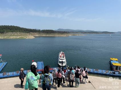 “亲近自然 拥抱春天”——2023年湖北省工业建筑学校春游活动(图2)