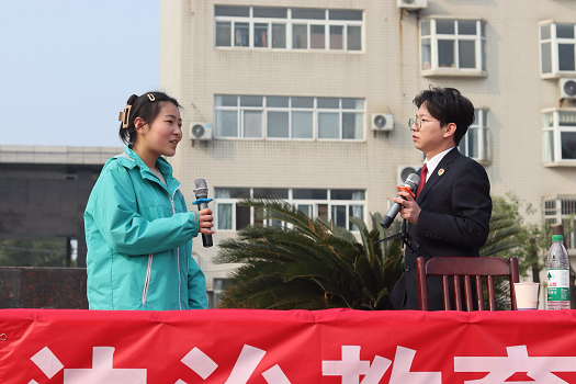 我校开展2026春法治专题教育讲座(图2)