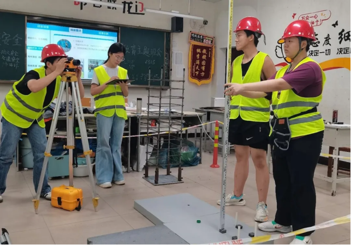 以技为翼逆风翻盘!我校学子张馨悦斩获建筑类技能高考全省榜首(图1) 以技为翼逆风翻盘!我校学子张馨悦斩获建筑类技能高考全省榜首(图1)